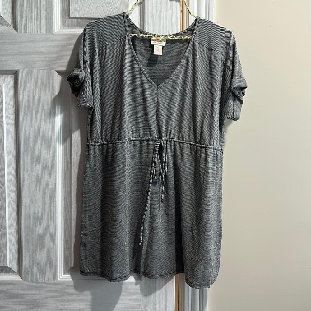 Maternity Tie-Around Shirt